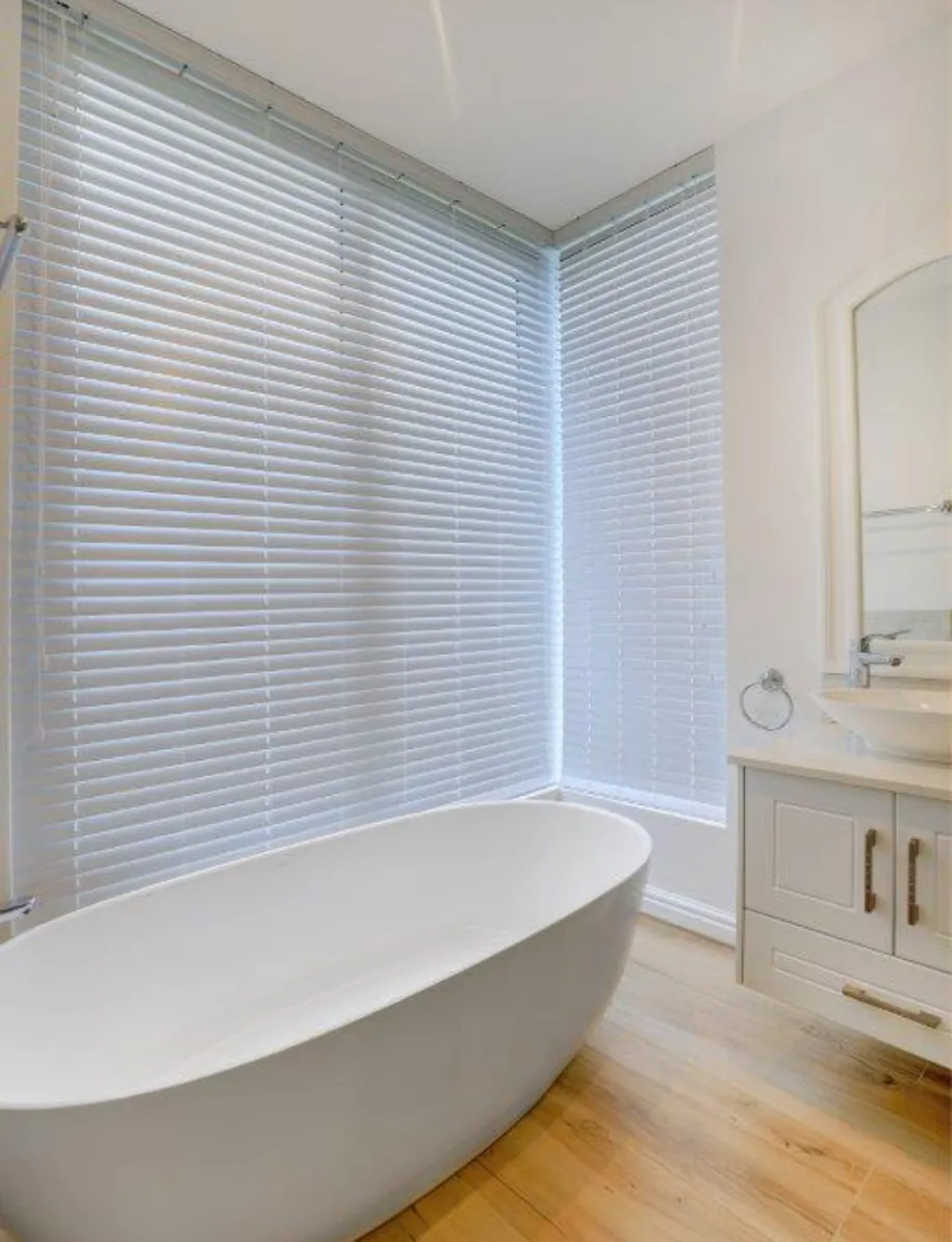 Tecwood Venetian Blinds - Image 4
